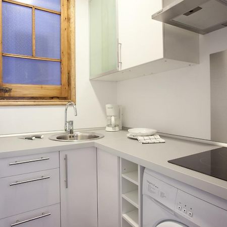 2-Bedroom Apartment For Families Barcelona Exterior photo